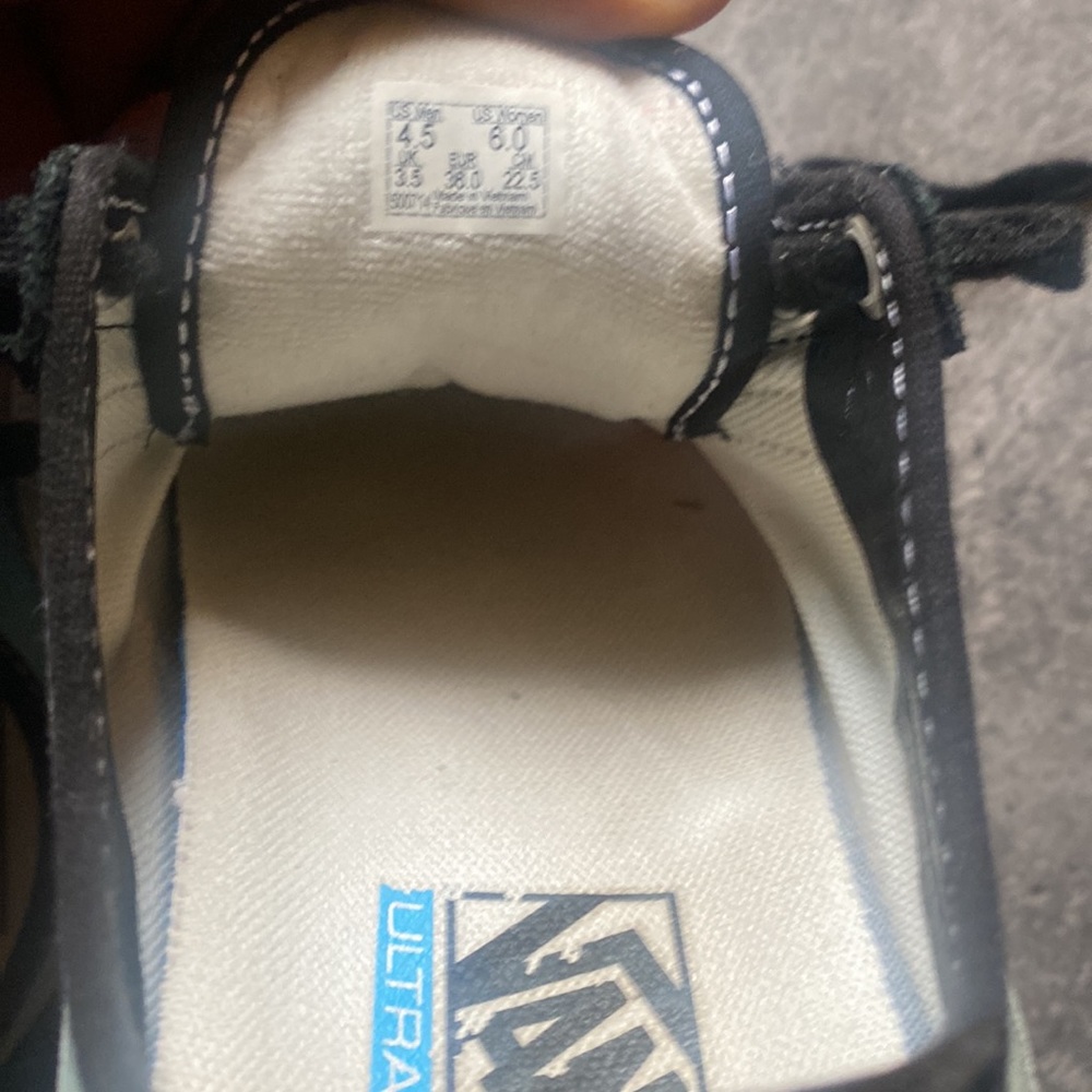 Girl/Women Vans - Picture 4 of 4